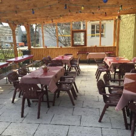 Landgasthof Zur Krone Krautheim Buitenkant foto