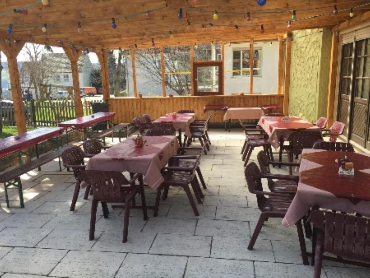 Landgasthof Zur Krone Krautheim Buitenkant foto