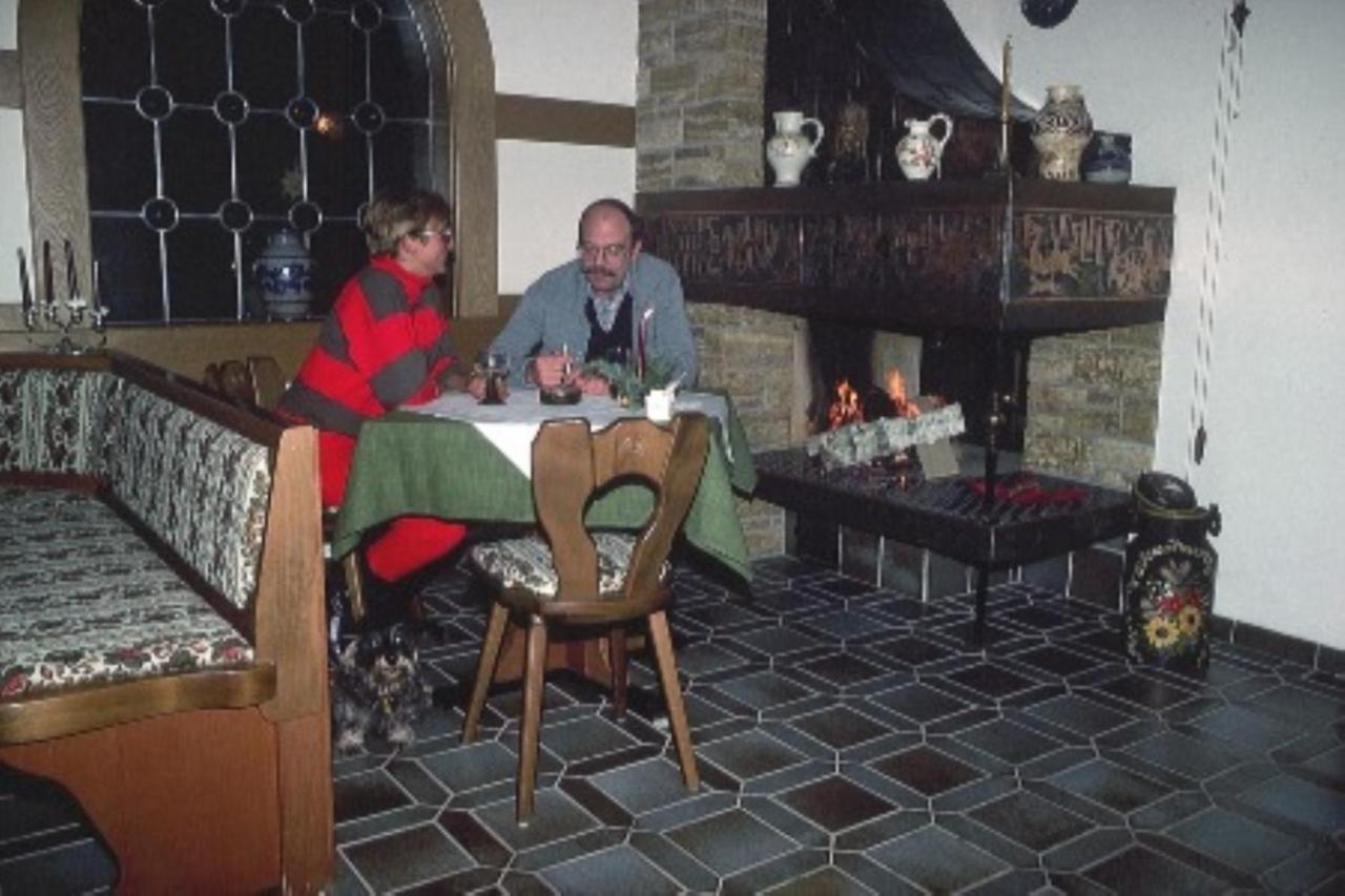 Landgasthof Zur Krone Krautheim Buitenkant foto
