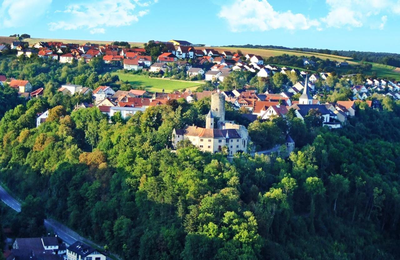 Landgasthof Zur Krone Krautheim Buitenkant foto